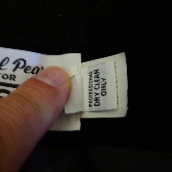 Ethel Pear for One Up Black Velvet coat size 14W - Picture 8 of 10